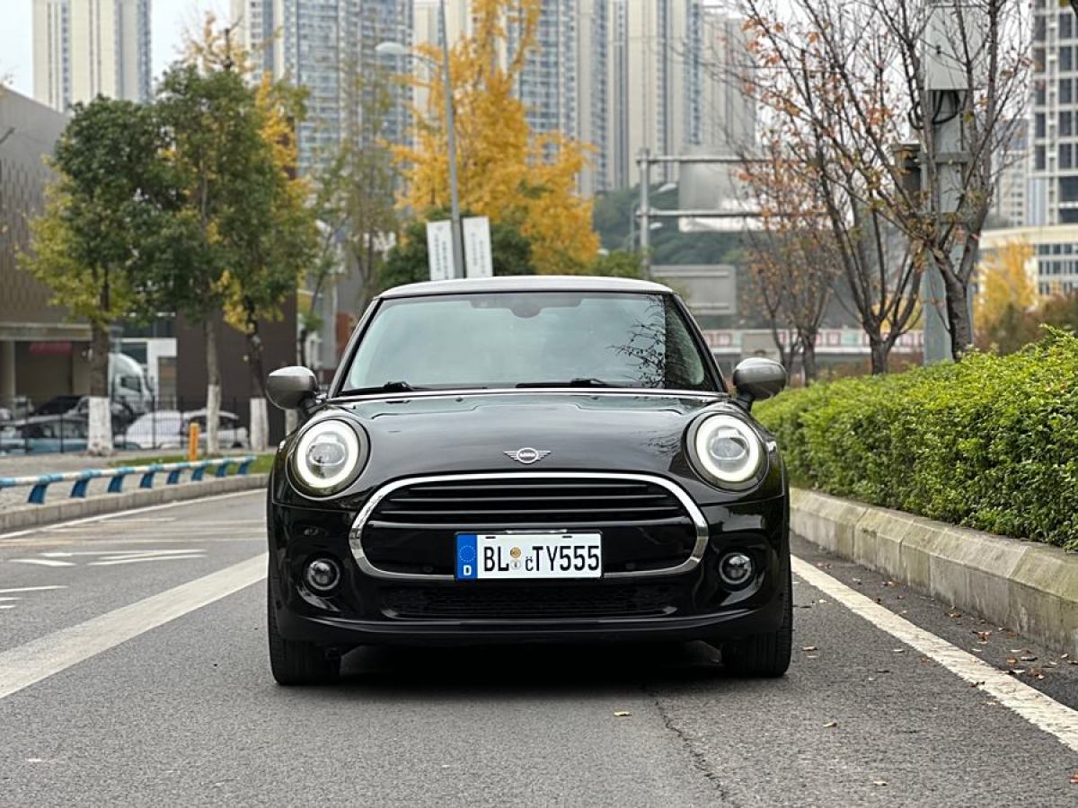 MINI MINI  2021款 1.5T COOPER 藝術(shù)家圖片