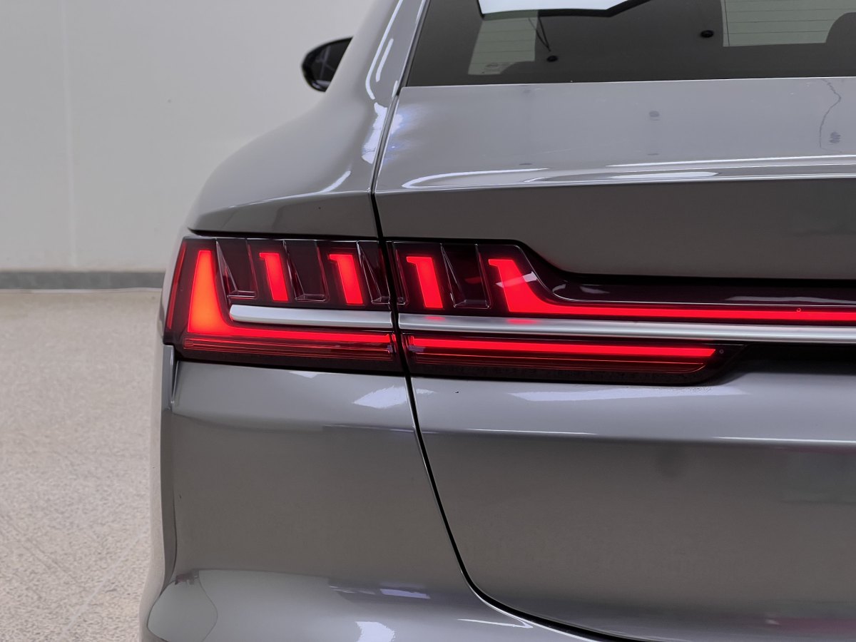 比亞迪 漢  2021款 EV 標準續(xù)航版豪華型圖片