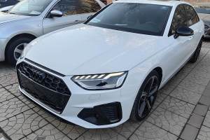 奧迪A4L 奧迪 45 TFSI quattro 臻選動感型