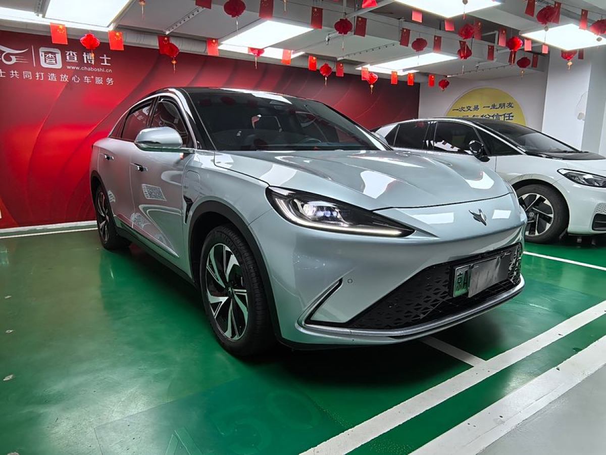 2022年10月極狐 極狐 阿爾法S(ARCFOX αS)  2022款 525S+ 160kW