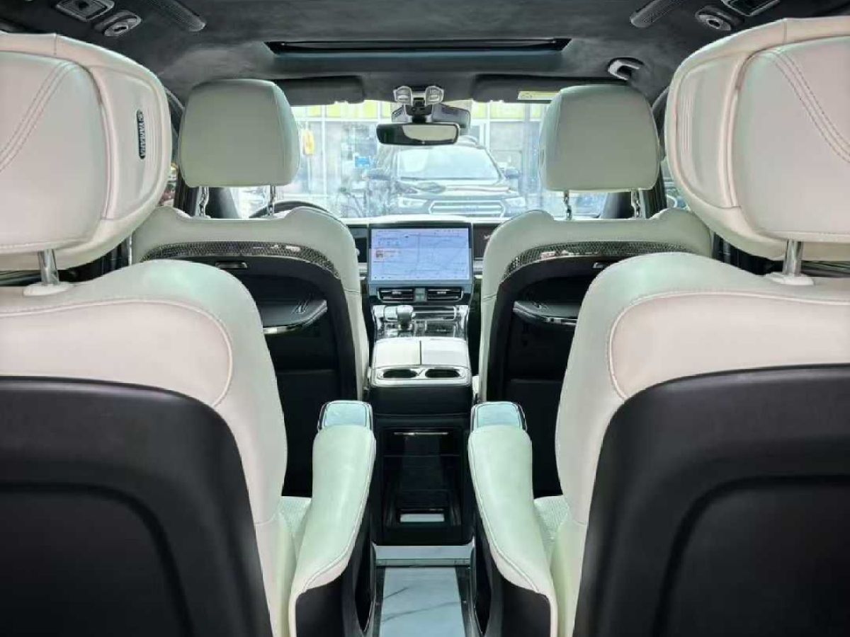 奔馳 禮驪汽車V級  2023款 醒獅系列 2.0T 琥 7座圖片