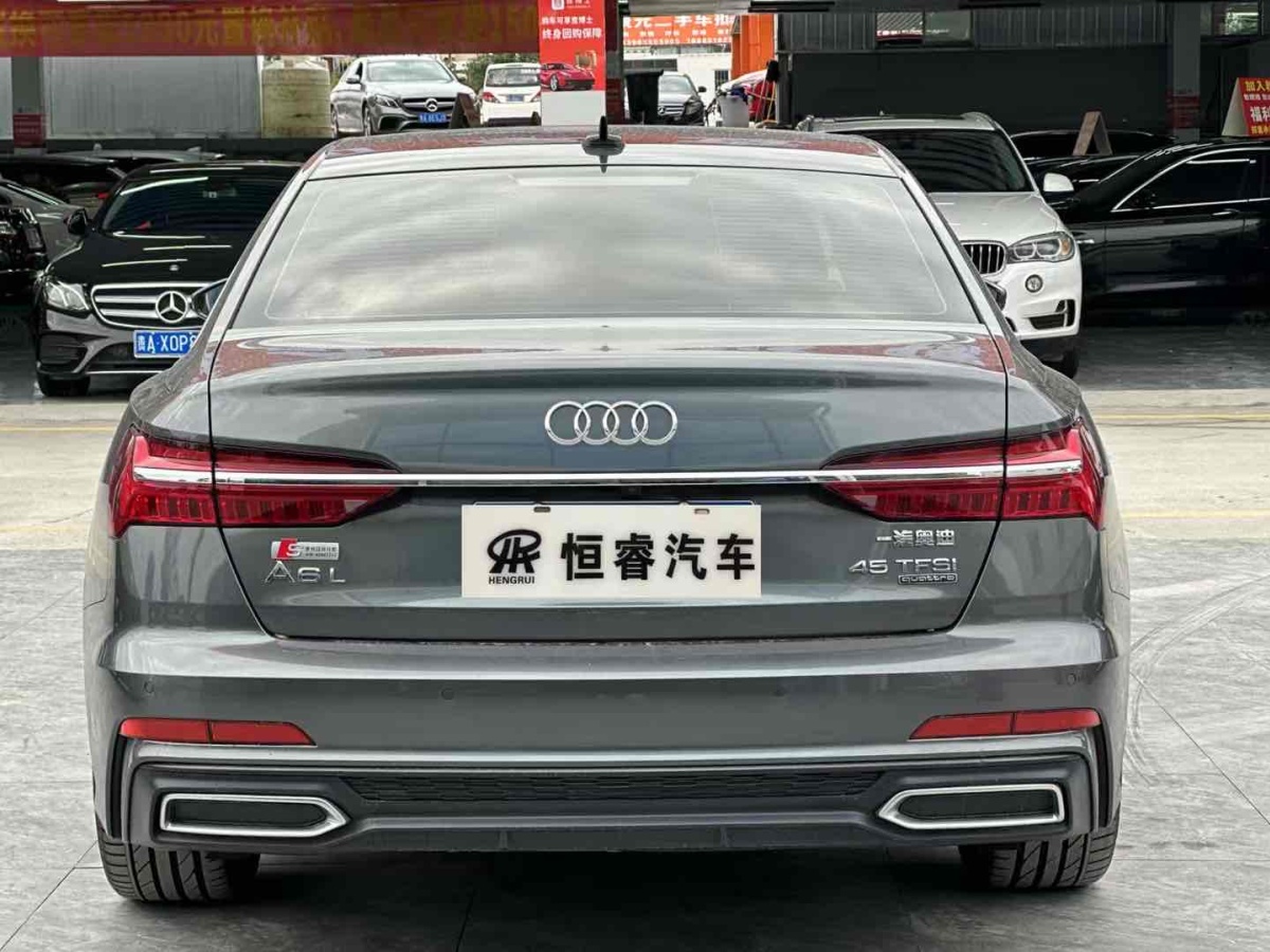 奧迪 奧迪A6L  2020款 45 TFSI quattro 臻選動(dòng)感型圖片