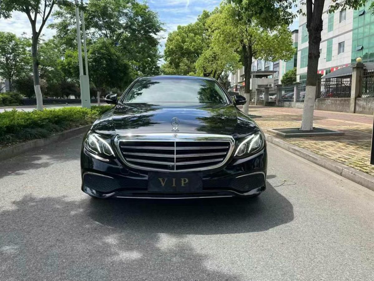 奔馳 奔馳E級  2019款 E 300 L 豪華型圖片