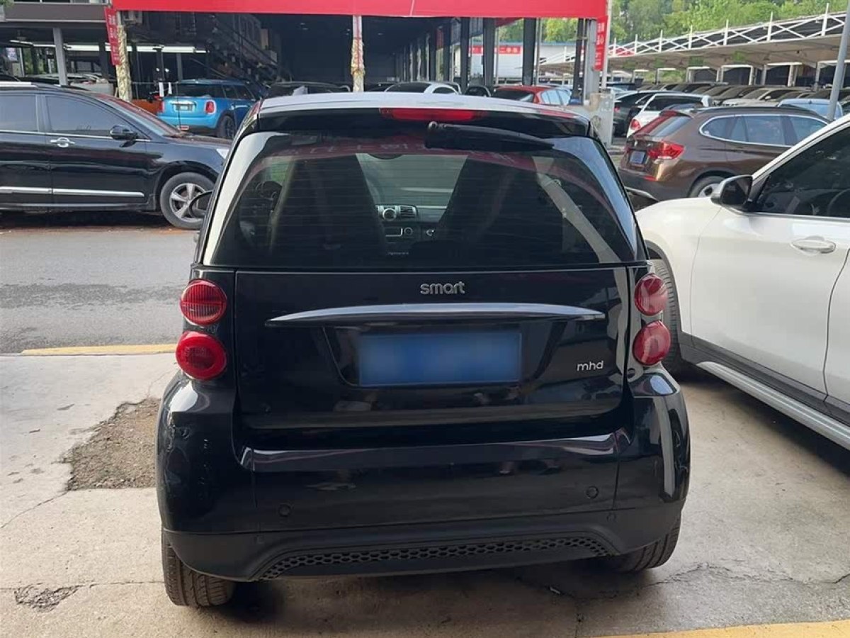 smart fortwo  2012款 1.0 MHD 硬頂標(biāo)準(zhǔn)版圖片