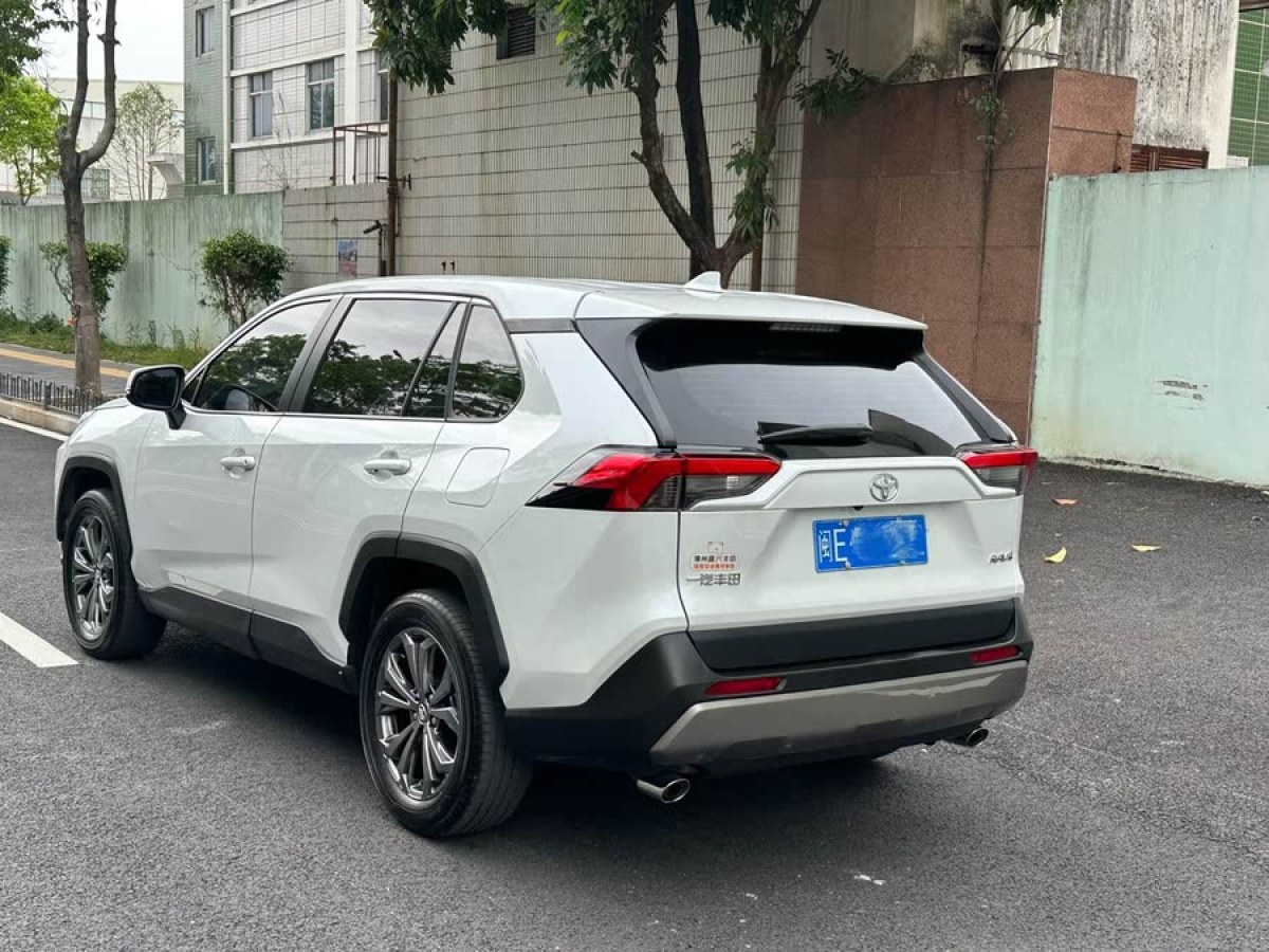 豐田 RAV4榮放  2023款 2.0L CVT兩驅(qū)風(fēng)尚版圖片