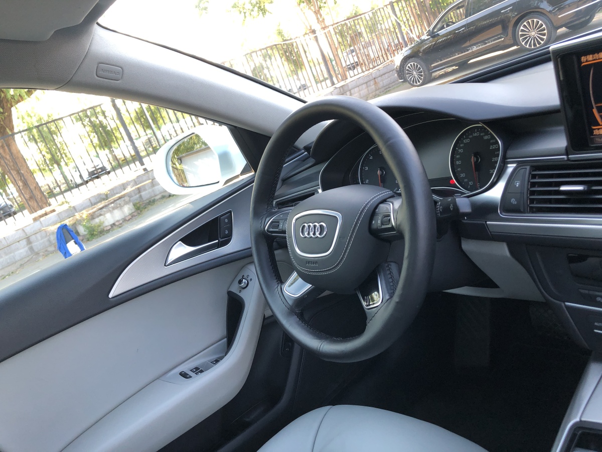 2015年3月奧迪 奧迪A6L  2014款 TFSI 標(biāo)準(zhǔn)型