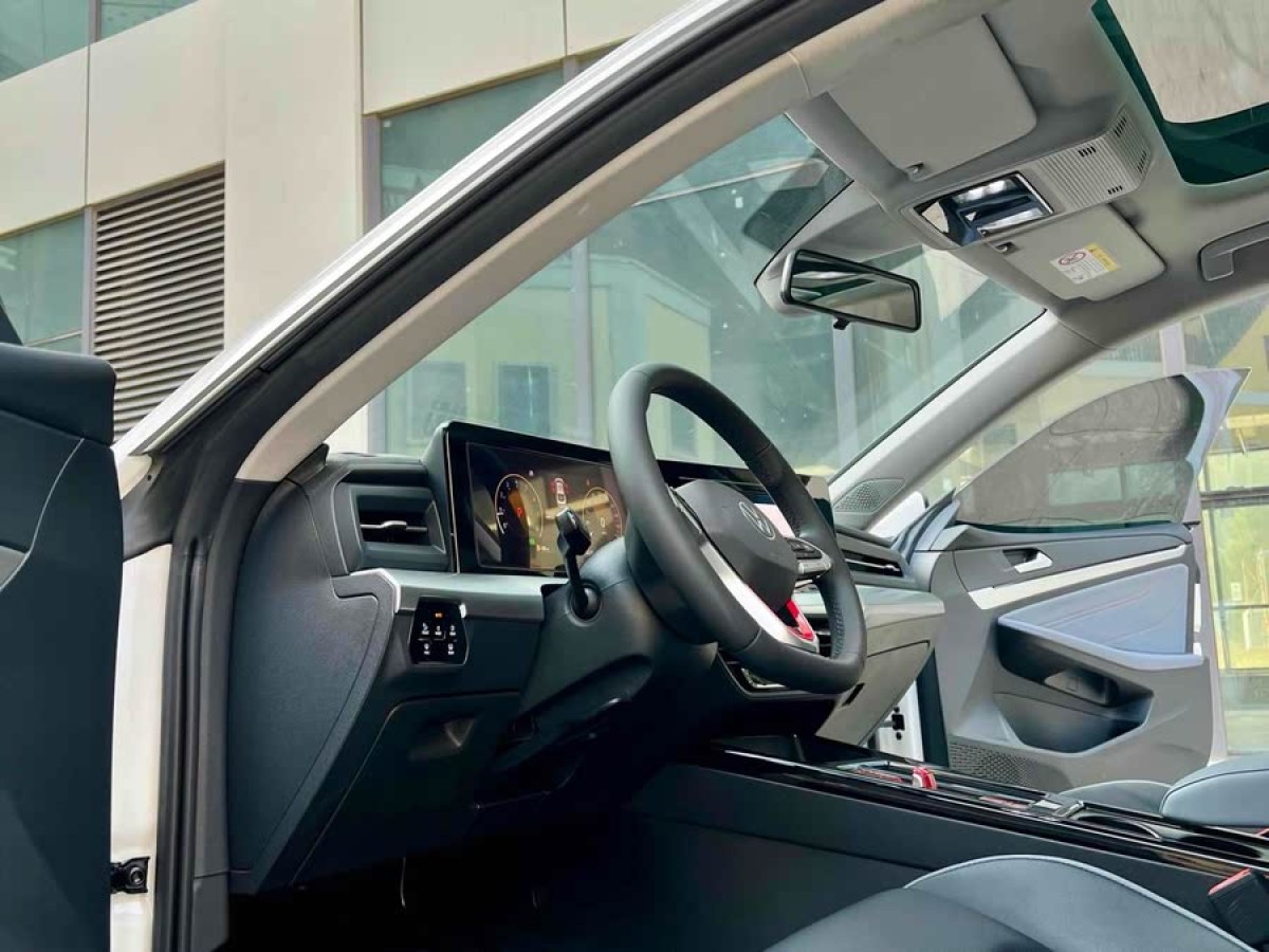 大眾 凌渡  2022款 凌渡L 280TSI DSG炫辣版圖片