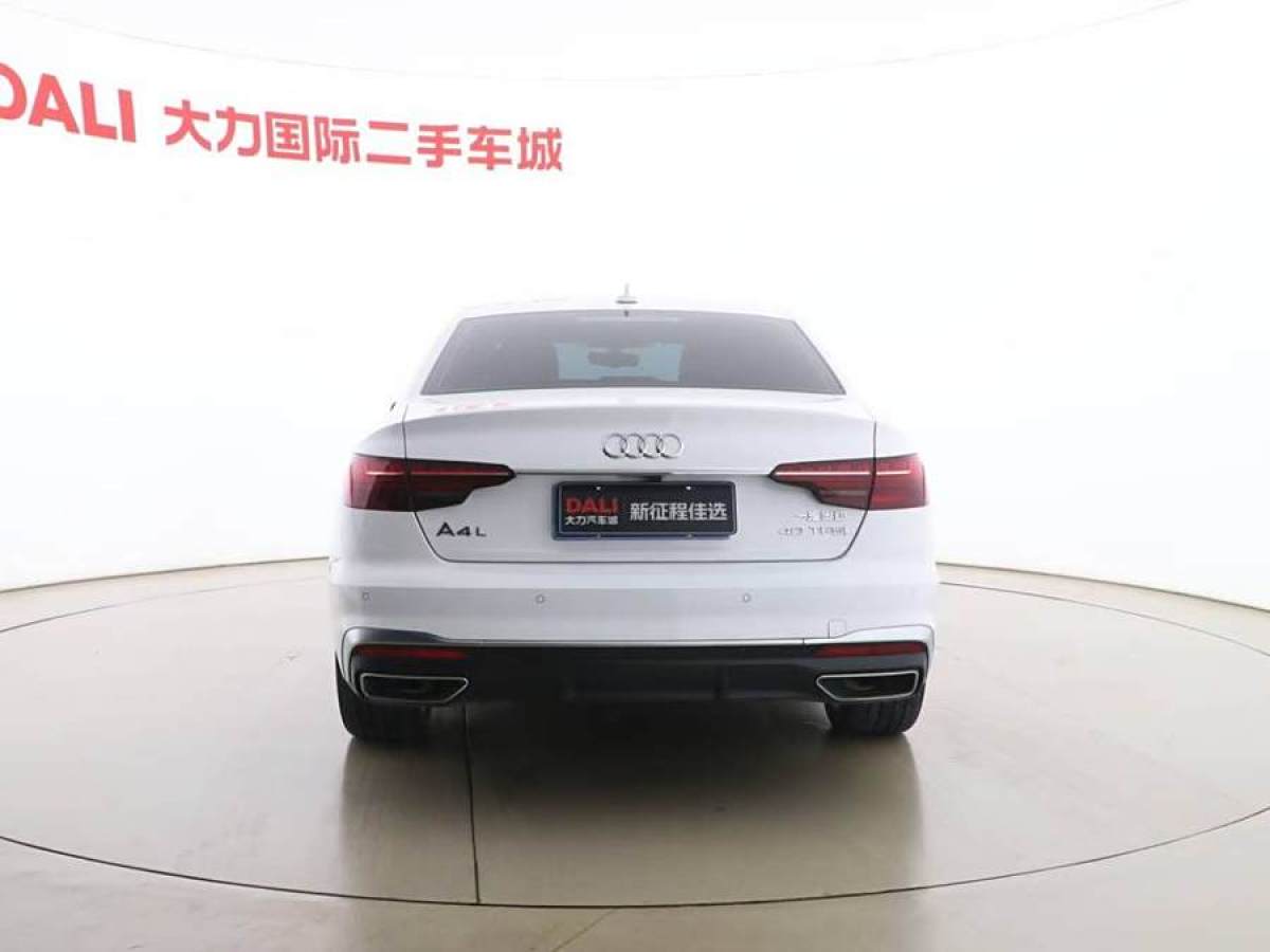 奧迪 奧迪A4L  2022款 40 TFSI 時尚動感型圖片