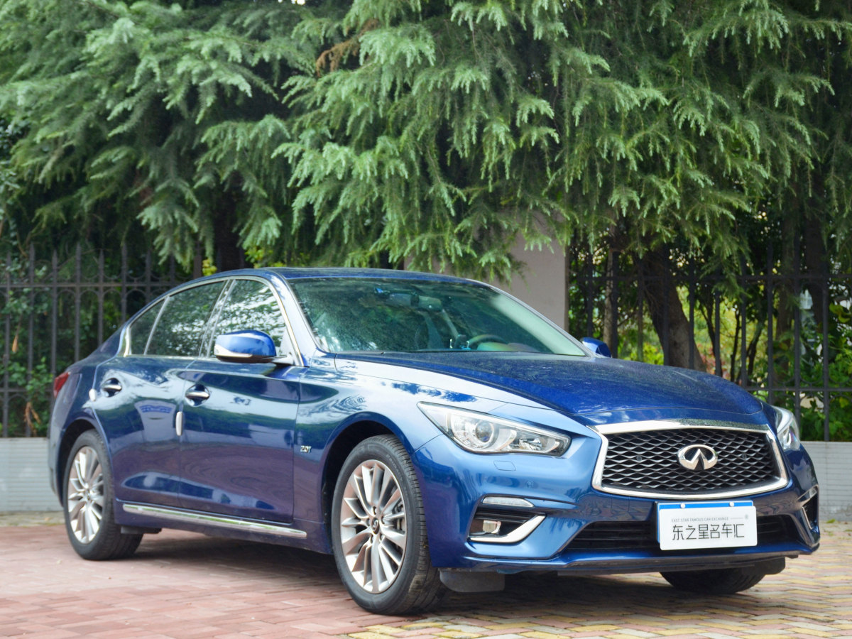 2021年9月英菲尼迪 Q50L  2021款 2.0T 逸享版