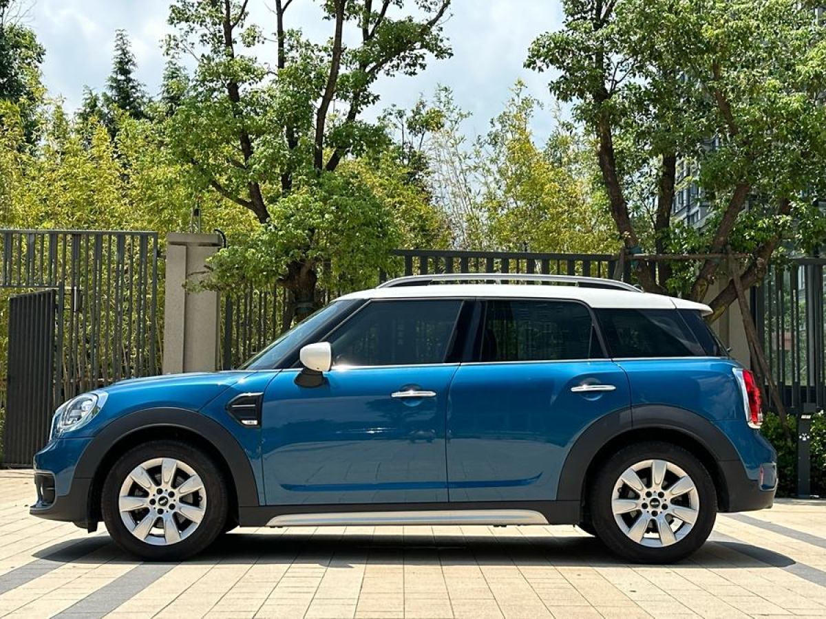 MINI COUNTRYMAN  2019款 1.5T COOPER 經(jīng)典派周末旅行版圖片