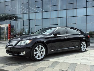 2010年3月 雷克萨斯 LS 600hL图片