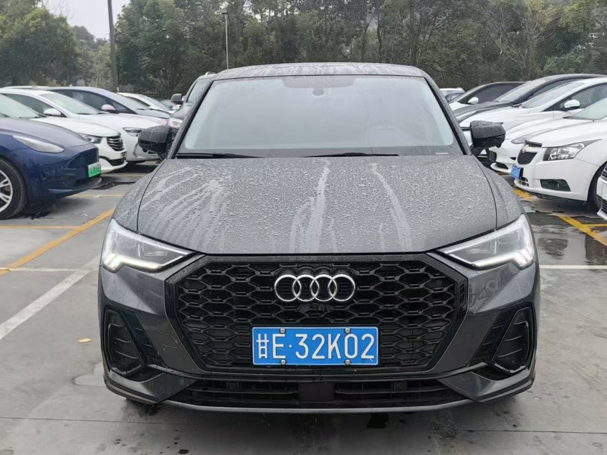 奧迪 奧迪Q3  2022款 40 TFSI 時尚動感型圖片