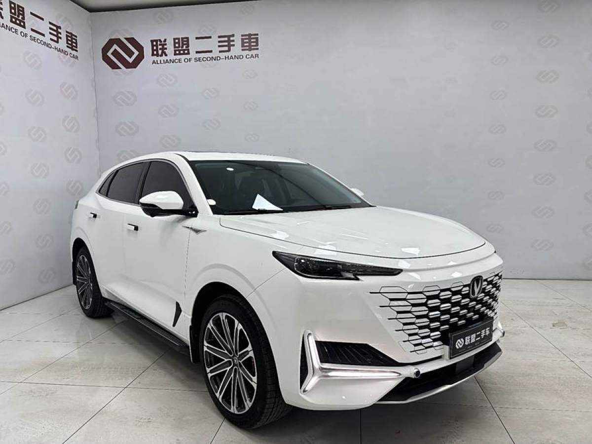 長(zhǎng)安 長(zhǎng)安UNI-K  2024款 2.0T 兩驅(qū)全球行版圖片