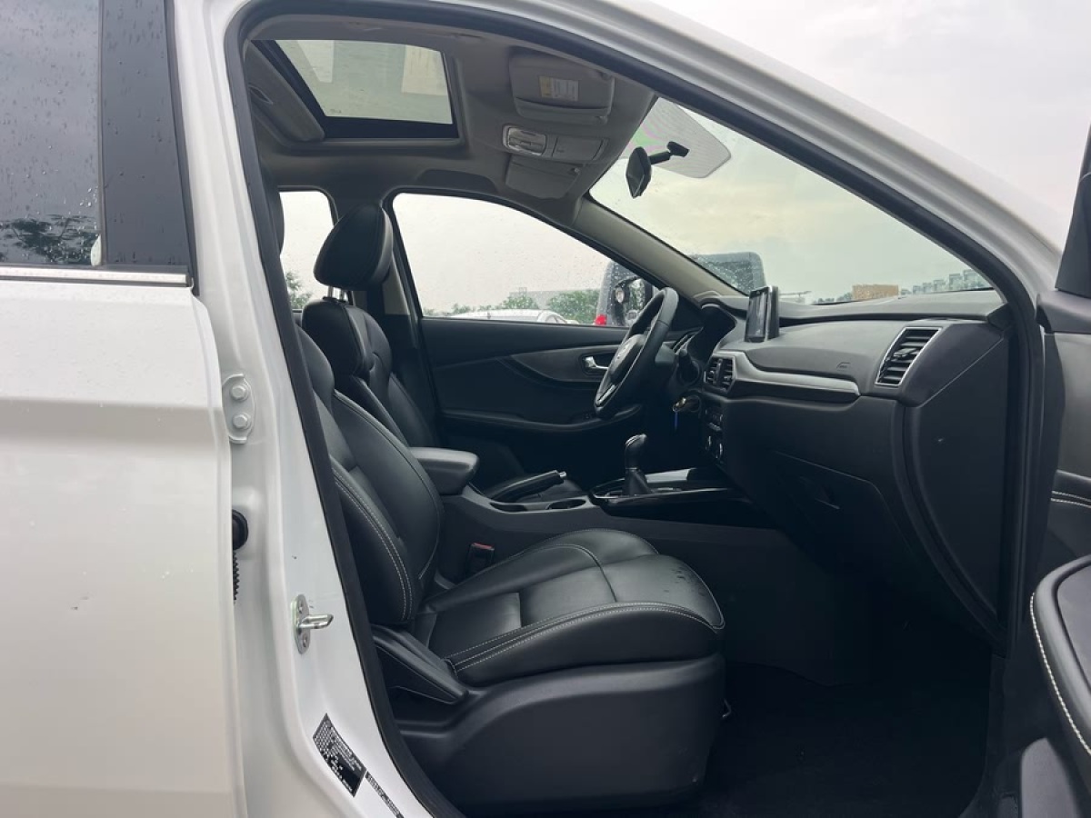 東風(fēng)風(fēng)光 S560  2018款 1.8L 手動(dòng)舒適型 7座圖片