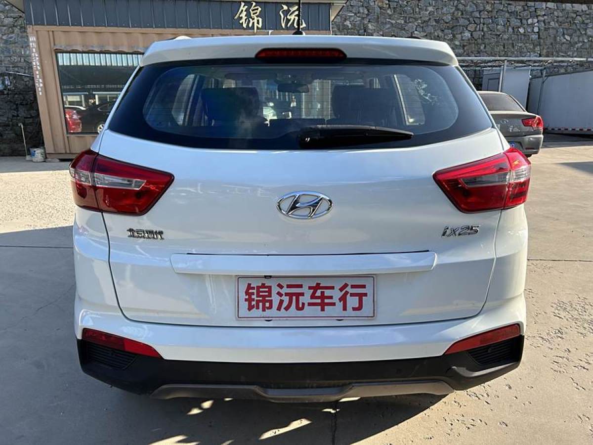 現(xiàn)代 ix25  2015款 1.6L 自動兩驅(qū)智能型GLS圖片