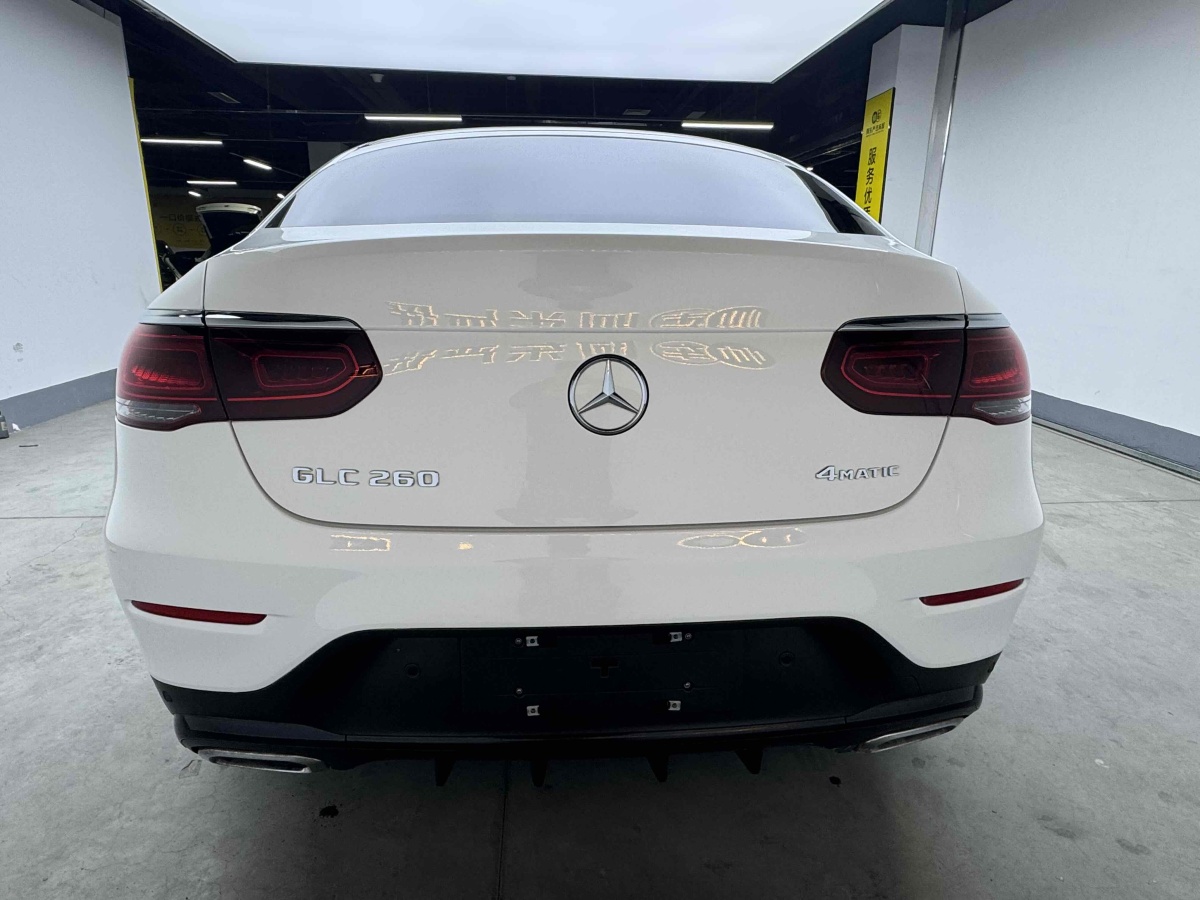 奔馳 奔馳GLC  2022款 改款 GLC 260 4MATIC 轎跑SUV圖片