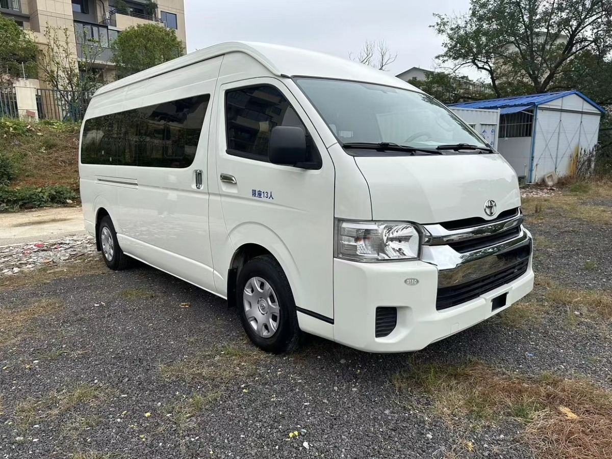 2015年7月豐田 HIACE  2011款 2.7L自動(dòng)豪華版13座