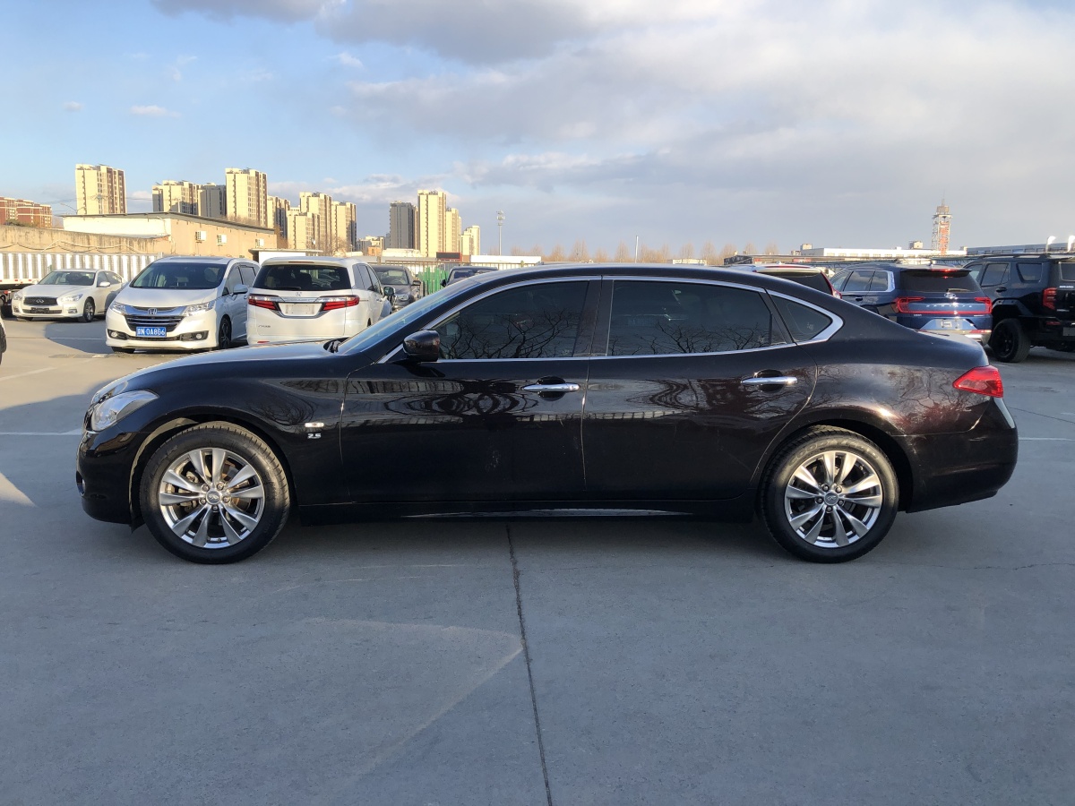 英菲尼迪 Q70  2013款 Q70L 2.5L 雅致版圖片