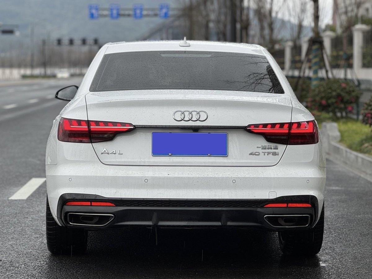 奧迪 奧迪A4L  2022款 40 TFSI 豪華動感型圖片