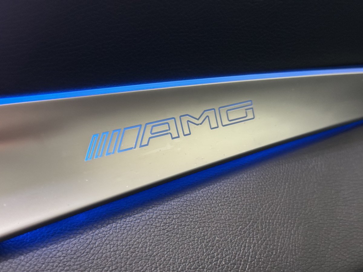 2018年6月奔驰 奔驰GLC轿跑 AMG  2017款 AMG GLC 43 4MATIC 轿跑SUV
