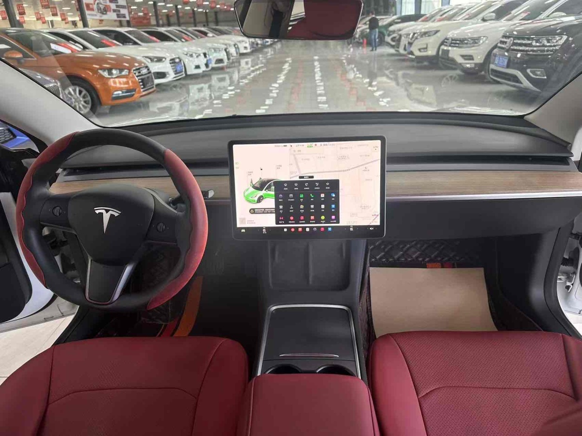 特斯拉 Model 3  2019款 標(biāo)準(zhǔn)續(xù)航后驅(qū)升級(jí)版圖片