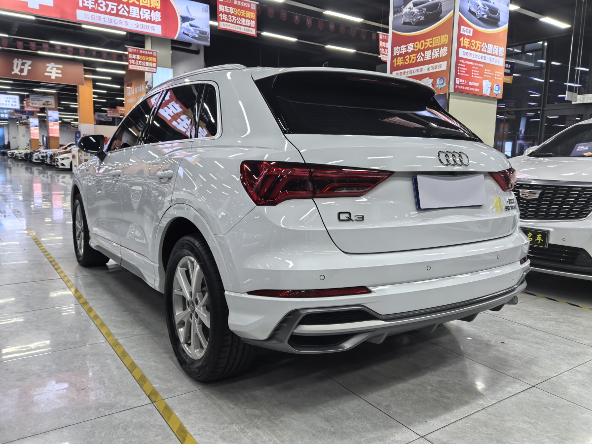 奧迪 奧迪Q3  2024款 35 TFSI 進(jìn)取動(dòng)感型圖片