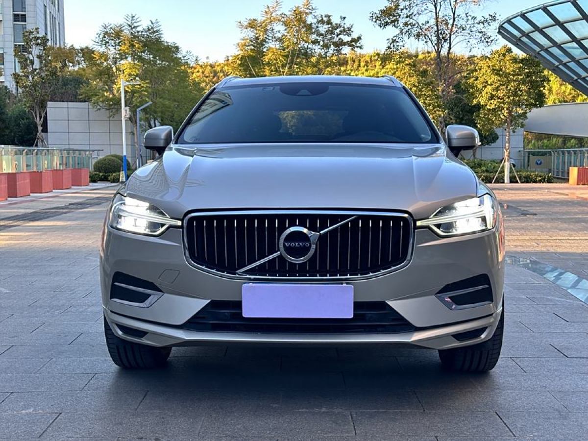 沃爾沃 XC60  2020款 T5 四驅(qū)智遠(yuǎn)豪華版圖片