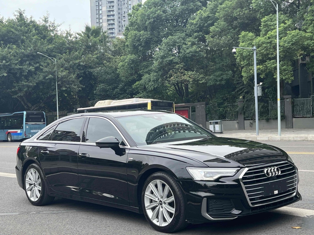 奧迪 奧迪A6L  2022款 45 TFSI 臻選動感型圖片