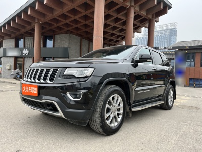 2016年6月 Jeep 大切諾基(進口) 3.0L 舒享導(dǎo)航版圖片