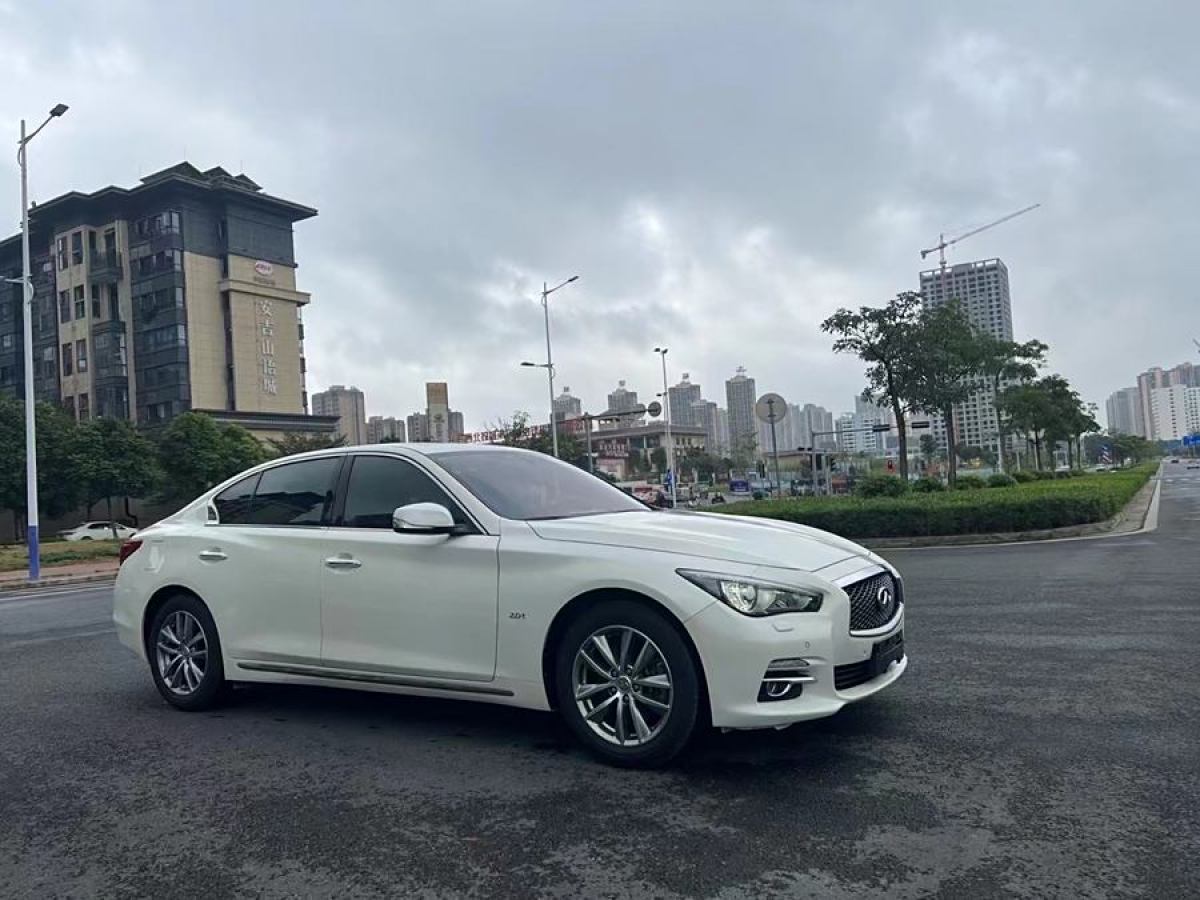 英菲尼迪 Q50L  2016款 2.0T 悅享版圖片