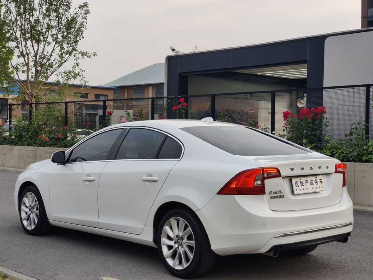 沃爾沃 S60  2015款 L 2.0T 智遠(yuǎn)版圖片