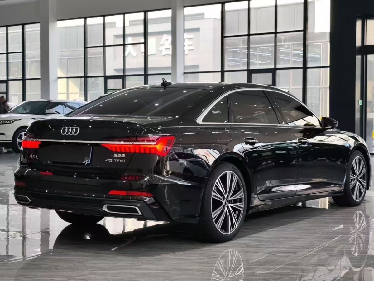 奧迪 奧迪A6L  2022款 45 TFSI 臻選動感型圖片