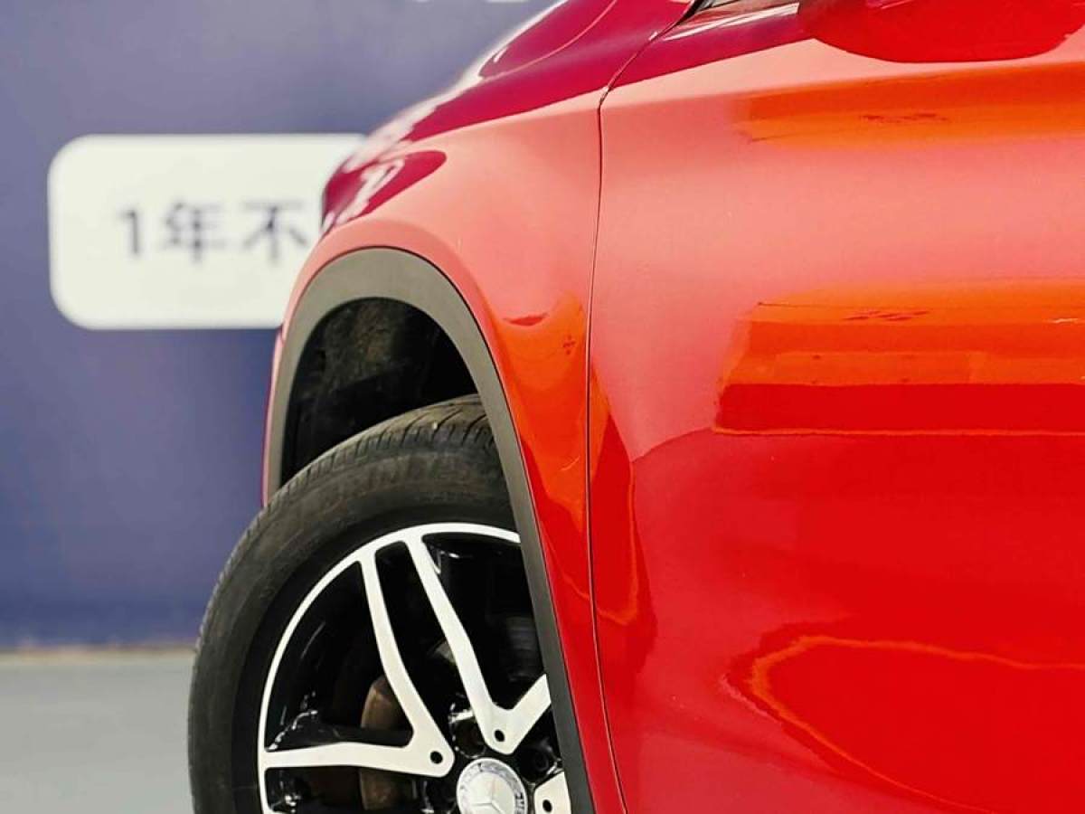 奔馳 奔馳GLA  2015款 GLA 220 4MATIC 時(shí)尚型圖片