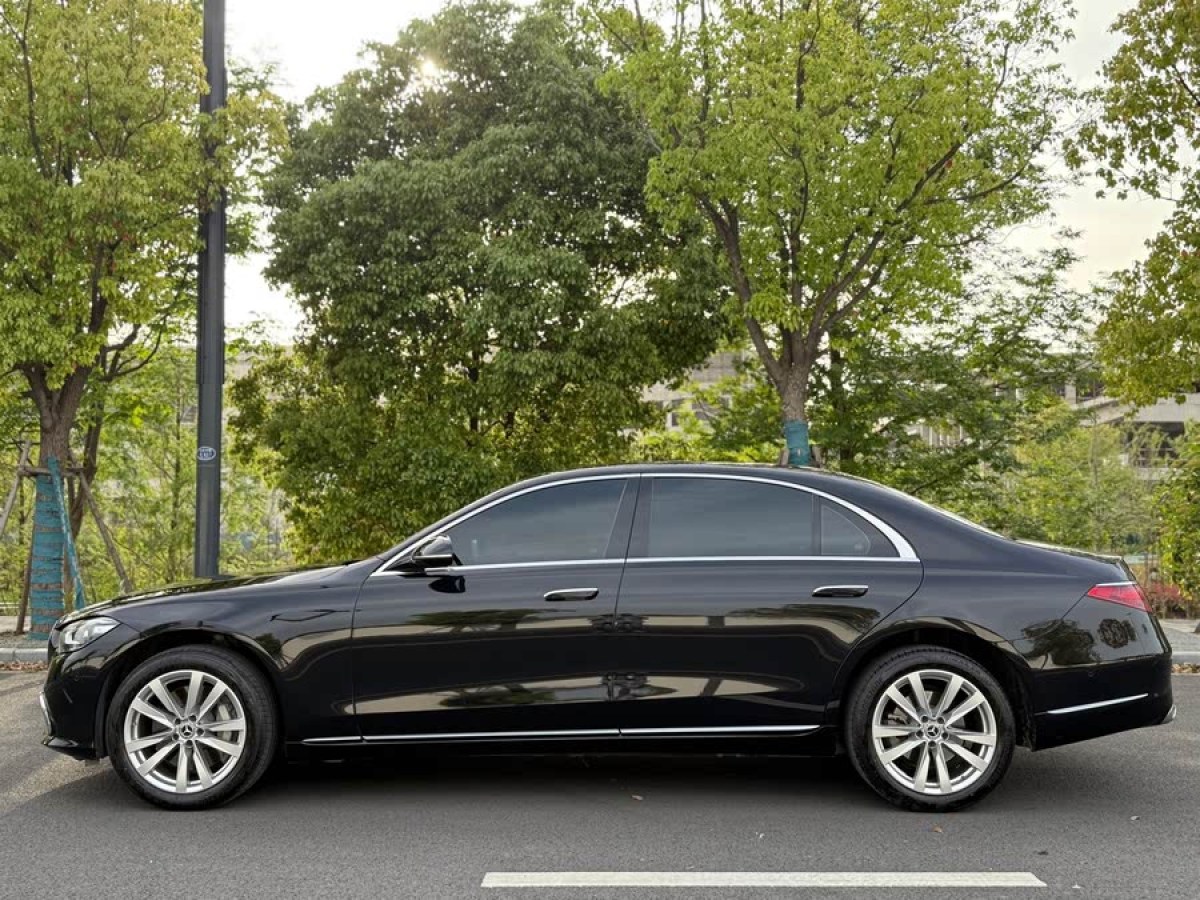 奔馳 奔馳S級(jí)  2022款 改款 S 400 L 商務(wù)型圖片