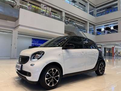 2016年6月 smart forfour 1.0L 52千瓦灵动版图片