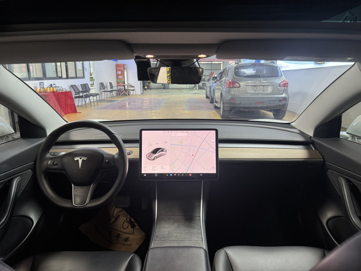 特斯拉 Model 3  2019款 標(biāo)準(zhǔn)續(xù)航后驅(qū)升級(jí)版圖片