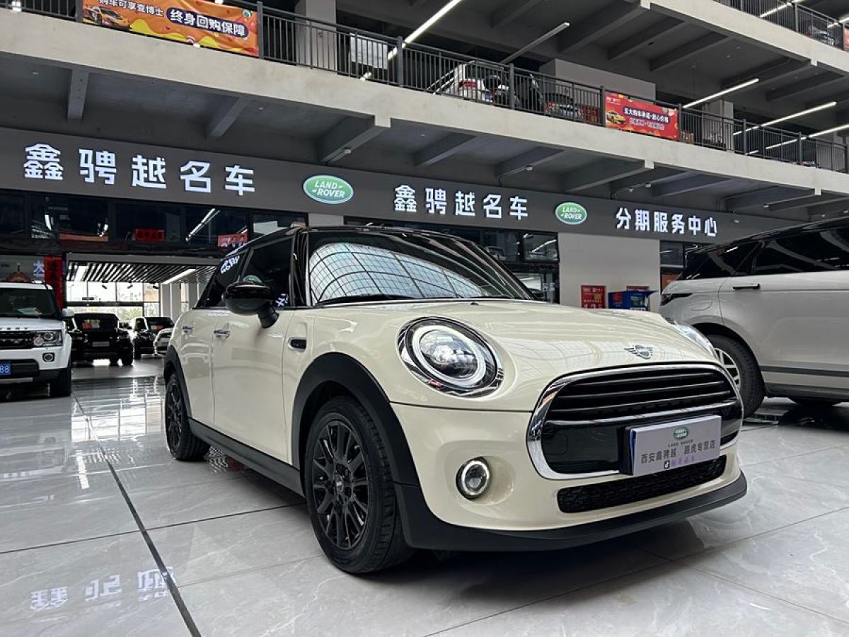 MINI MINI  2020款 1.5T COOPER 藝術(shù)家 五門版圖片