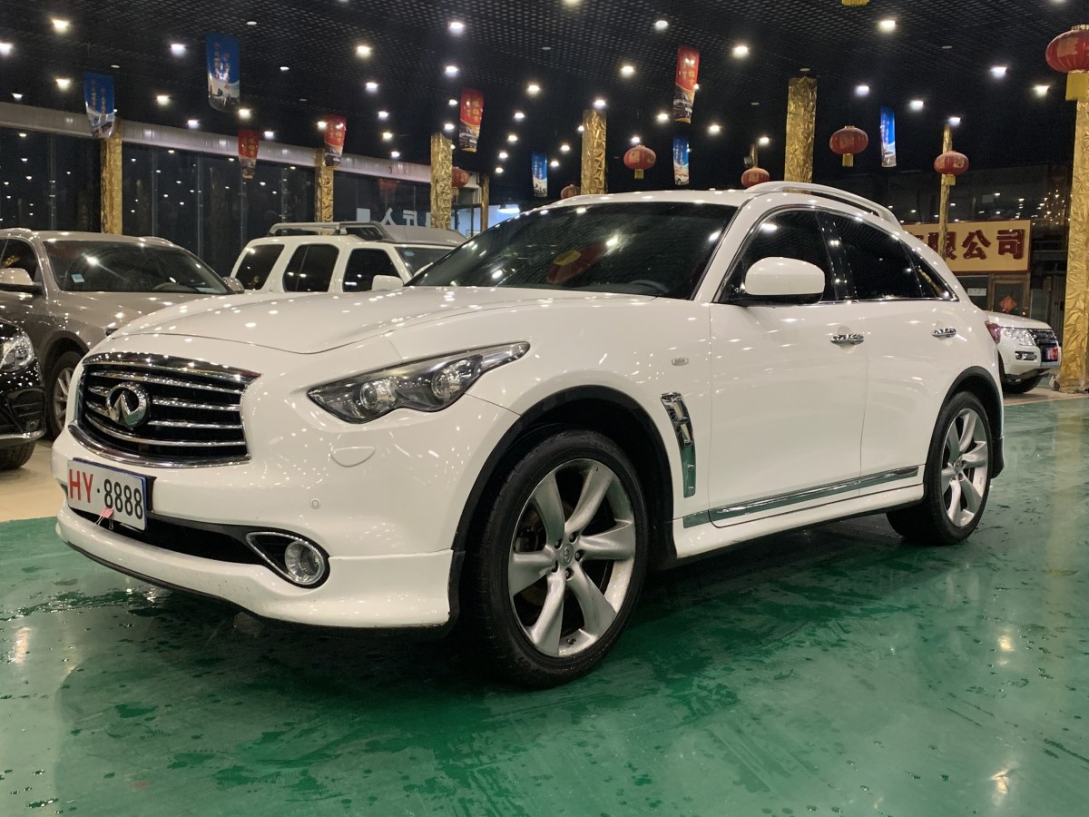 2014年8月英菲尼迪 QX70  2013款 3.7L 標準版