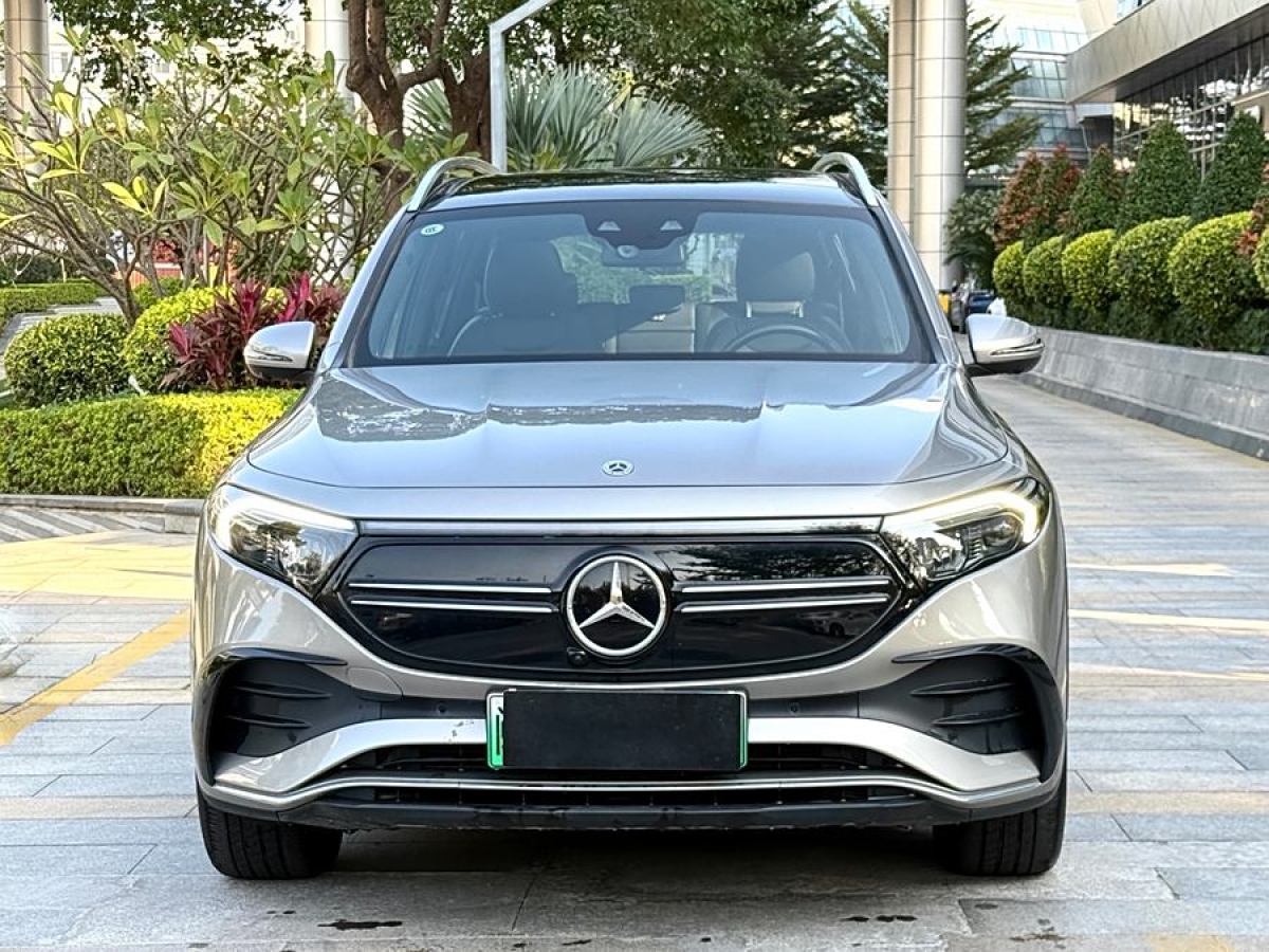 奔馳 奔馳EQB  2022款 EQB 350 4MATIC 首發(fā)特別版圖片