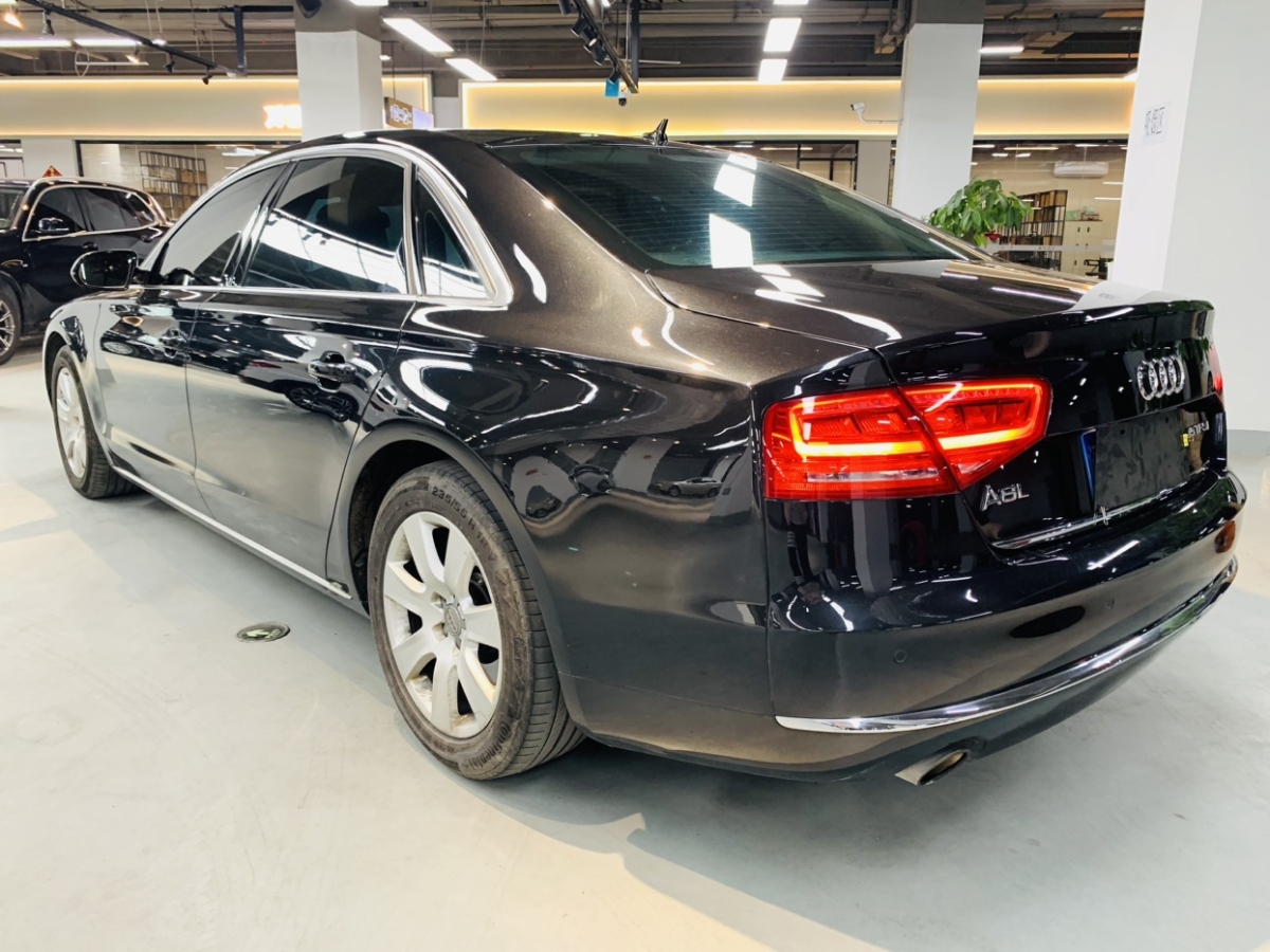 奧迪 奧迪A8  2013款 A8L 30 FSI 舒適型圖片