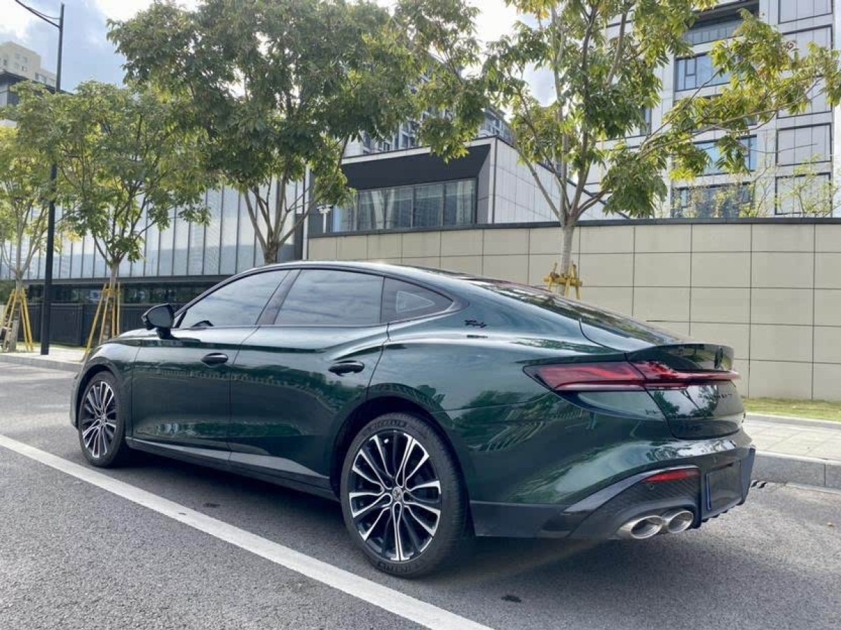 名爵 名爵7  2023款 1.5T DCT至美優(yōu)雅版圖片