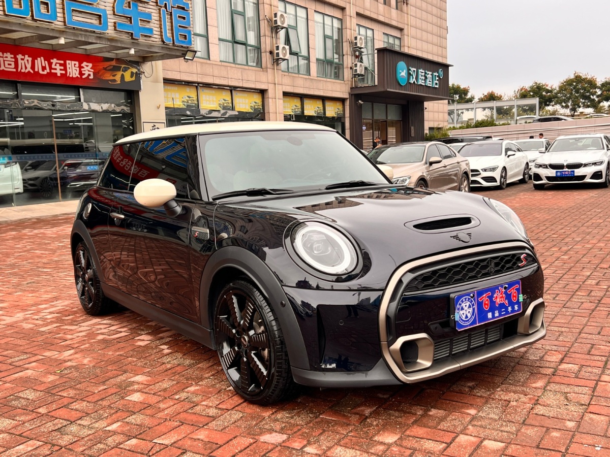 MINI MINI  2023款 2.0T COOPER S 藝術(shù)家圖片