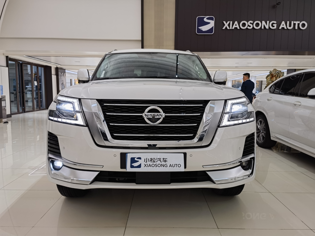 日產(chǎn) 途樂  2018款 4.0L 鉑金型圖片