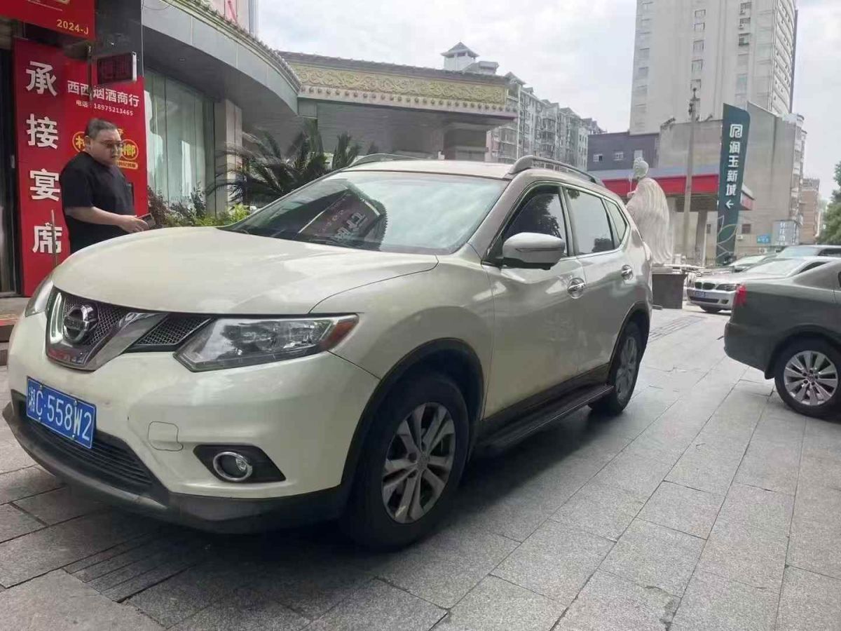 日產(chǎn) 奇駿  2015款 2.0L CVT舒適MAX版 2WD圖片