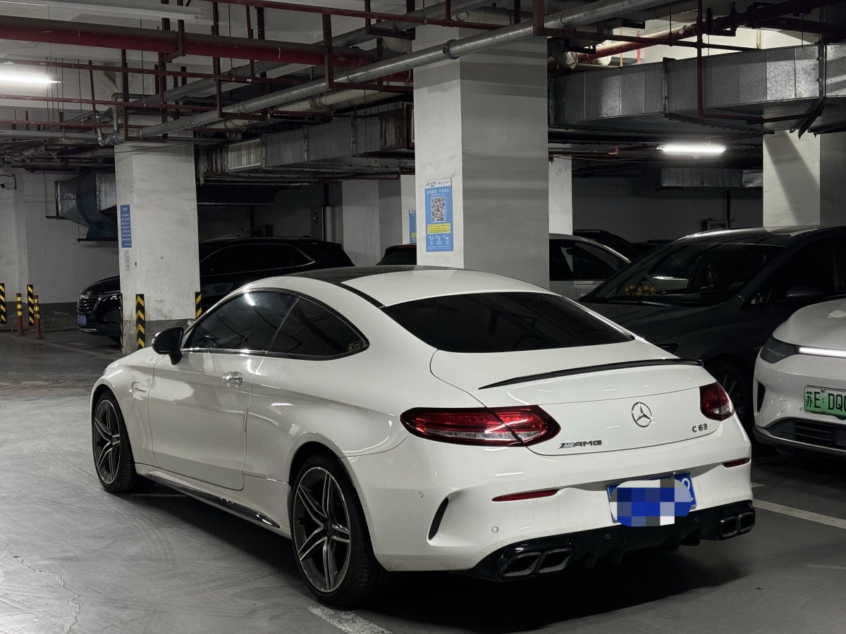 奔馳 奔馳C級(jí)AMG  2019款 AMG C 63 轎跑車圖片