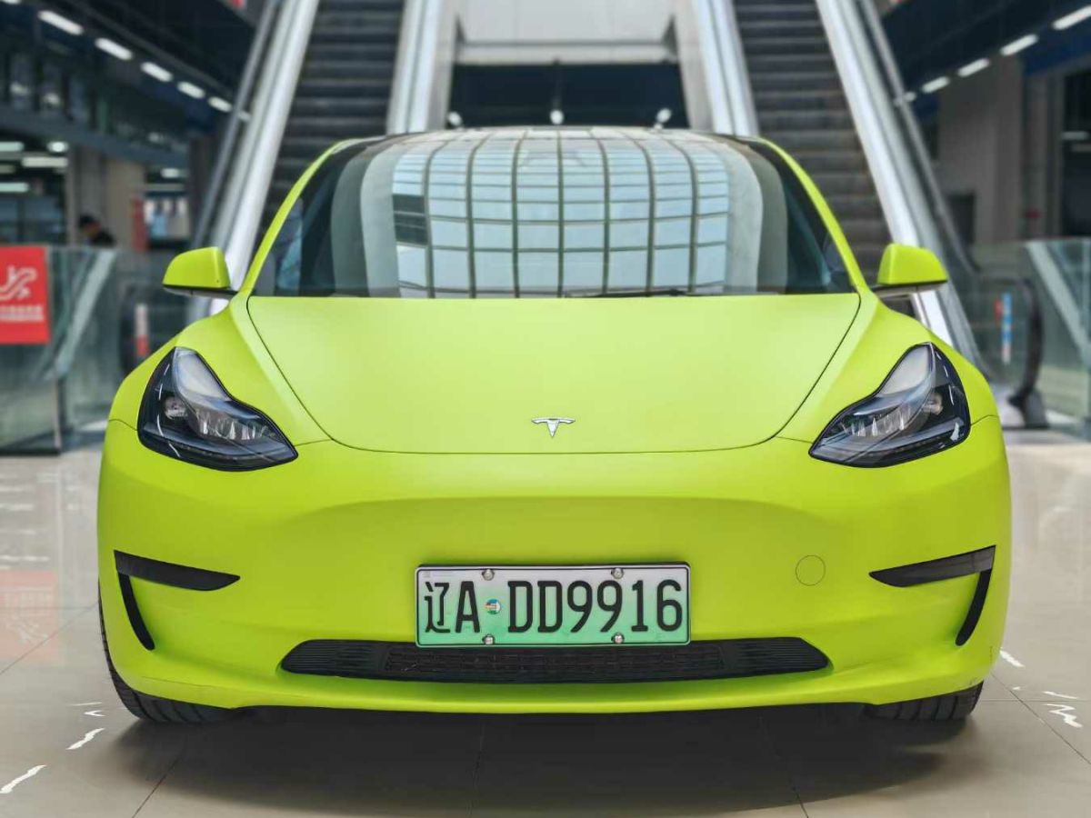 特斯拉 Model S  2023款 三電機(jī)全輪驅(qū)動(dòng) Plaid版圖片