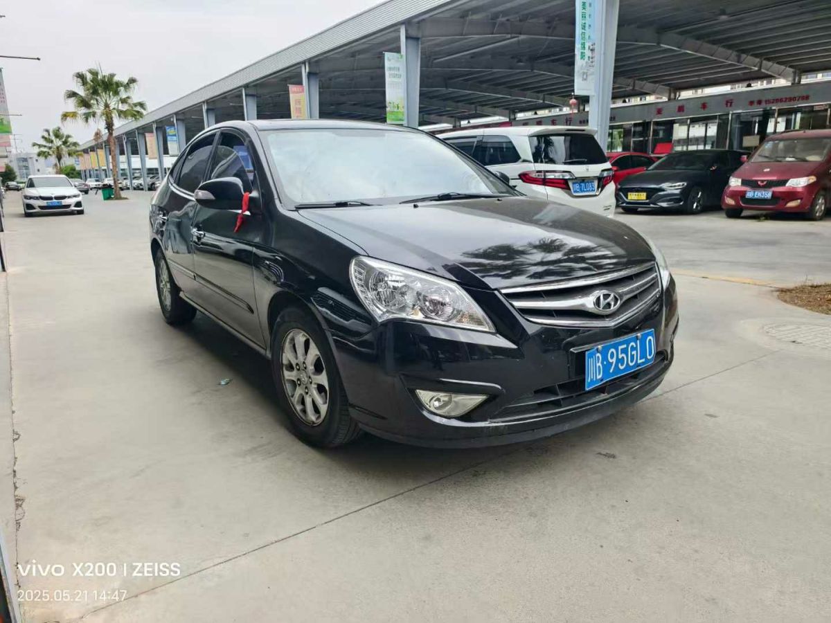 現(xiàn)代 朗動 圖片