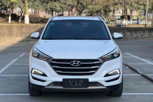 途勝 現(xiàn)代 1.6T 雙離合兩驅(qū)智能型