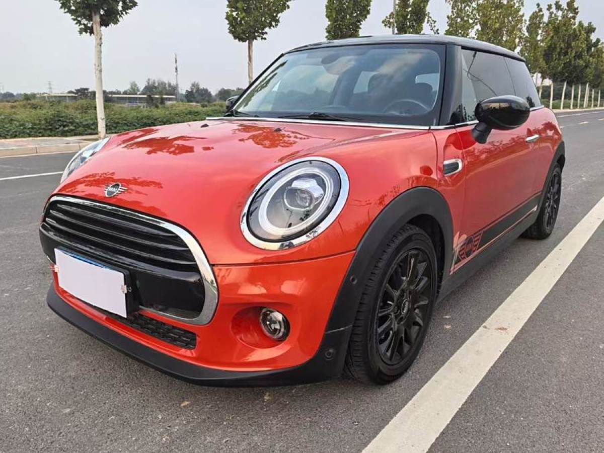 MINI COUNTRYMAN  2018款 1.5T COOPER 經(jīng)典派圖片