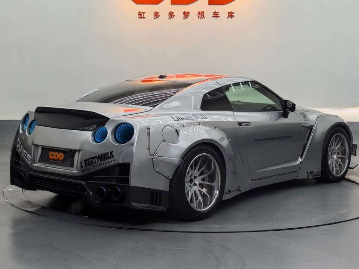 日產(chǎn) GT-R  2012款 3.8T Premium Edition圖片